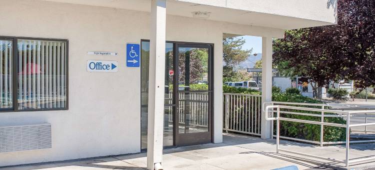 尤凯亚6号汽车旅馆(Motel 6 Ukiah, CA)图片
