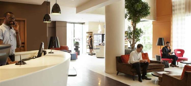 巴黎伊西莱穆利诺诺富特全套房酒店(Novotel Suites Paris Issy-Les-Moulineaux)图片