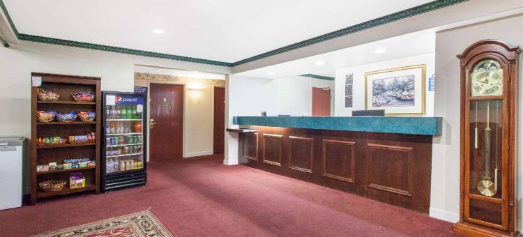 斯旺顿温德姆呗盟酒店(Baymont Inn & Suites by Wyndham Swanton/Toledo Airport)图片