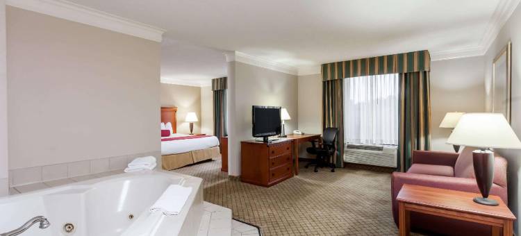 麦迪逊维尔温德姆呗盟套房酒店(Baymont by Wyndham Madisonville)图片