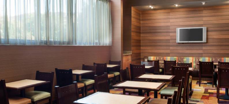 萨克拉门托加州展览中心万枫酒店(Fairfield Inn Sacramento Cal Expo)图片