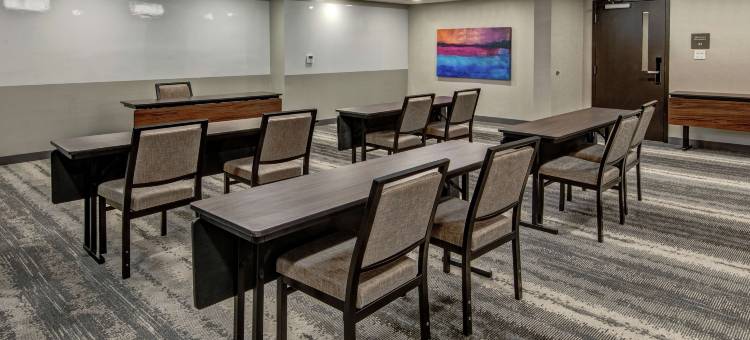 新奥尔巴尼路易斯维尔西欢朋酒店(Hampton Inn by Hilton New Albany)图片
