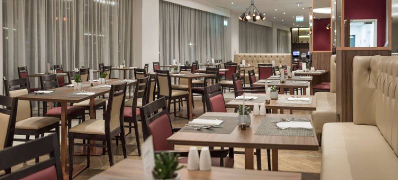 曼彻斯特老特拉福德希尔顿花园酒店(Hilton Garden Inn at Emirates Old Trafford Manchester)图片