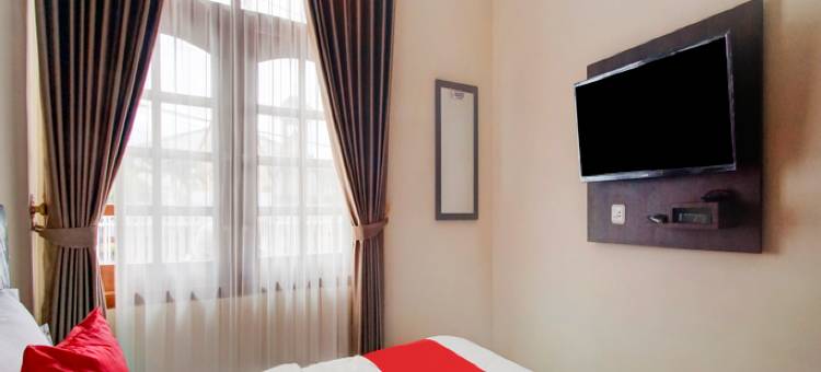 OYO 90175 Tl旅馆(RedDoorz at WR Supratman Batu)图片