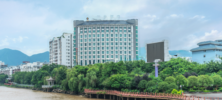 蒙山滨江大酒店图片