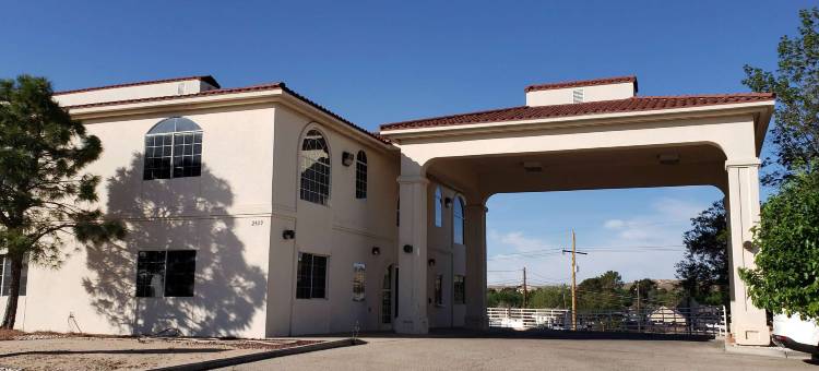 美国Travelodge by Wyndham旅馆及套房酒店(Travelodge by Wyndham Carlsbad NM)图片