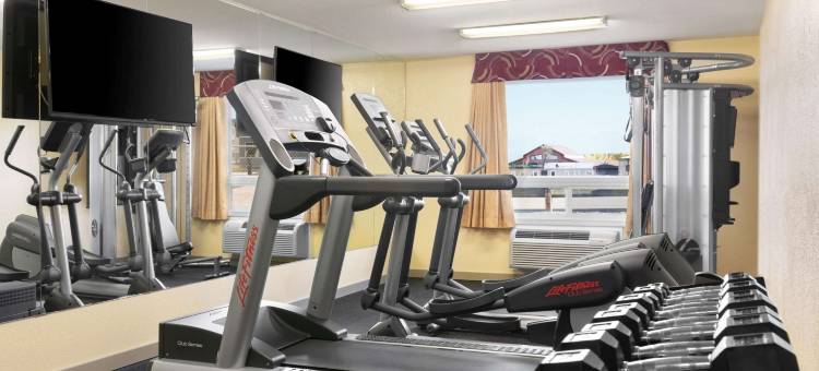 汤普森戴斯套房酒店(Days Inn & Suites by Wyndham Thompson)图片