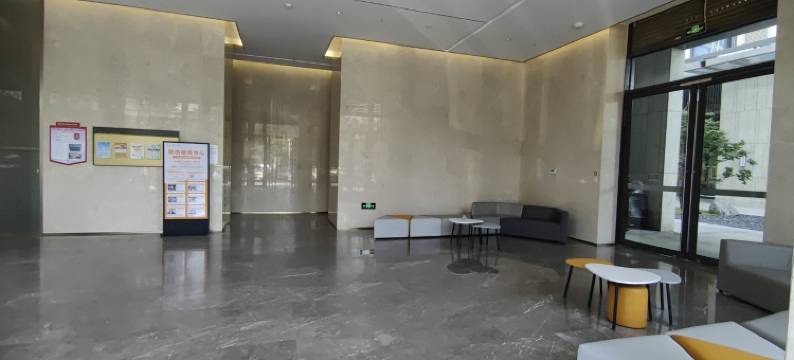 晨曦Lucky公寓(欧亚一路分店)图片