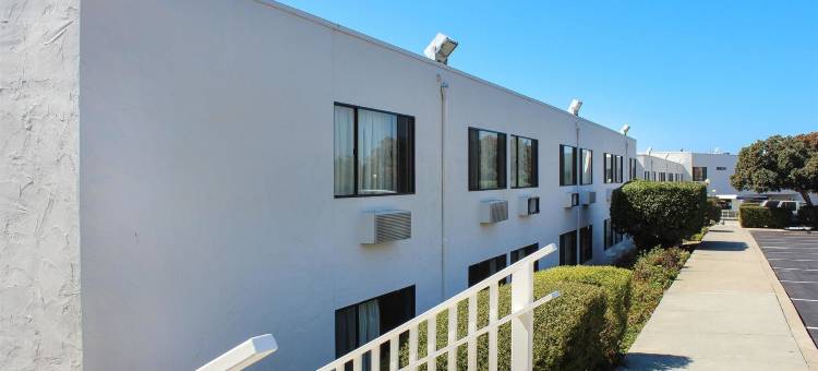 圣西蒙-赫氏古堡地区6号汽车旅馆(Motel 6 San Simeon, CA - Hearst Castle Area)图片