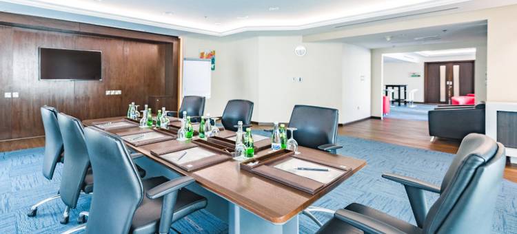 时间橡树套房酒店(TIME Oak Hotel & Suites)图片