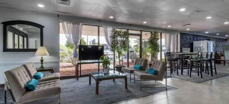 Suburban Studios图片