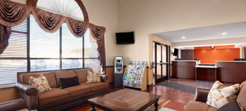 威莱斯豪生酒店(Howard Johnson by Wyndham Williams)图片