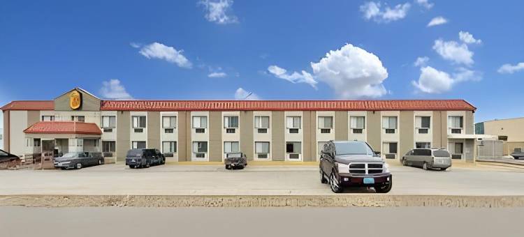 马绍尔速8酒店(Super 8 by Wyndham Marshalltown)图片