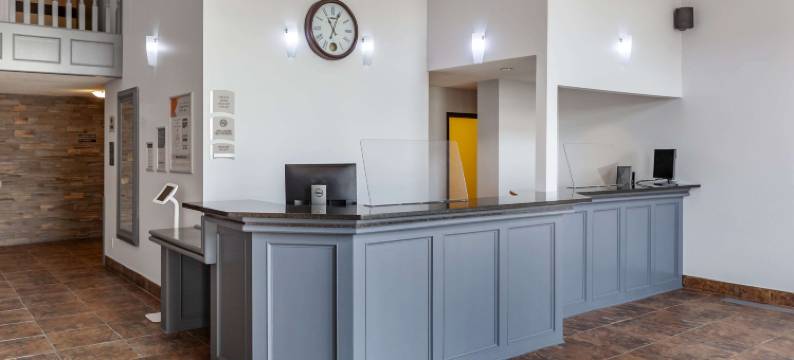 品质酒店及套房埃德蒙顿国际机场(Quality Inn & Suites Edmonton International Airport)图片