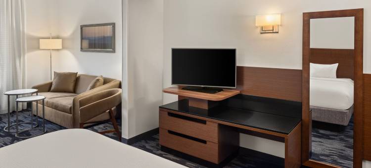 滑铁卢锡达福尔斯万枫酒店及套房(Fairfield Inn & Suites Waterloo Cedar Falls)图片