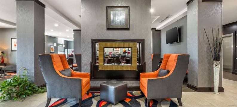 贝斯特韦斯特优质考维塔斯第一高级酒店(Best Western Plus Cowetas 1st Hotel)图片