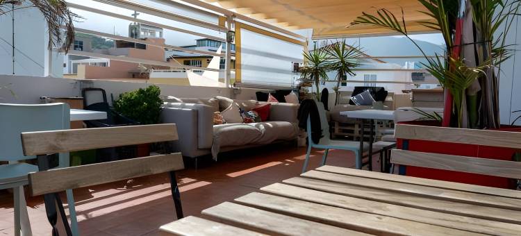 港口巢穴旅馆(Puerto Nest Hostel)图片