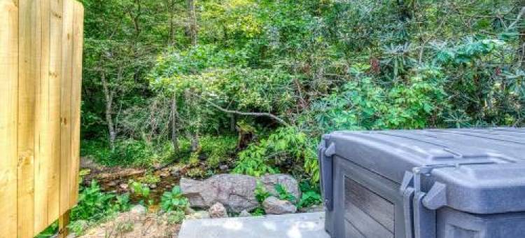 The Cottage at Greenbriar Creek - Pickleball Court, Creek, Wifi, Mountain Views, Starting at 79"图片