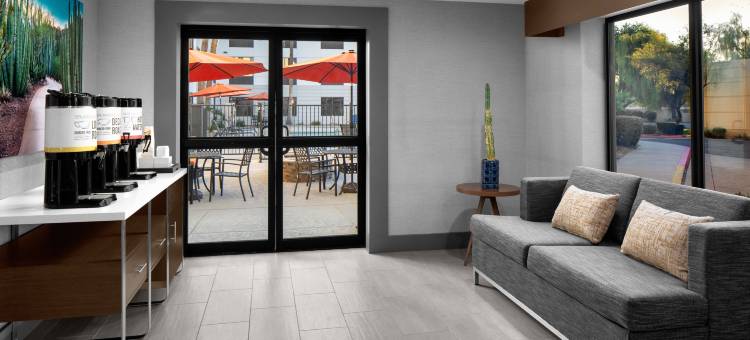 希尔顿欢朋酒店-凤凰城比尔特莫尔(Hampton Inn Phoenix-Biltmore)图片