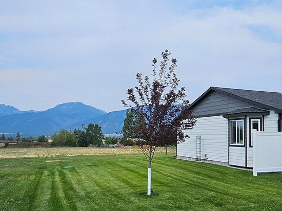 Welcome to Deer Haven House, the nicest vacation rental in the Bitterroot Valley