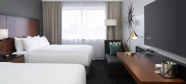 蒙特娄机场希尔顿逸林酒店(DoubleTree by Hilton Montreal Airport)图片