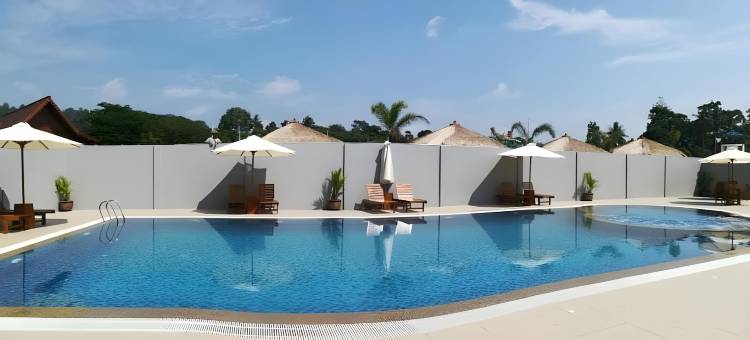 而连突达鲁尔马克穆尔酒店(Hotel DarulMakmur Jerantut)图片