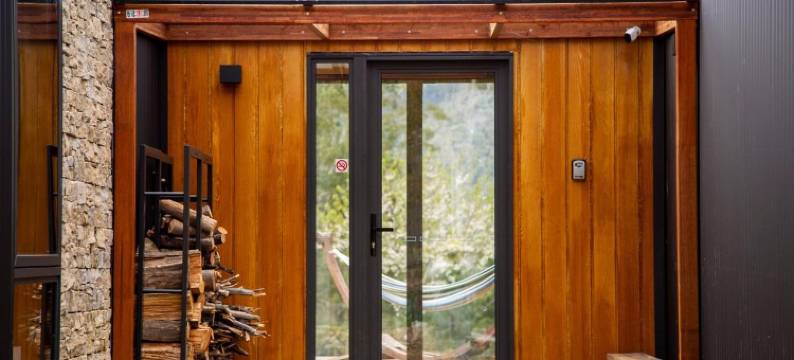 位于阿达米纳比的4卧室别墅-10平方米|带2个独立浴室(Snowgums Mountain Retreat)图片