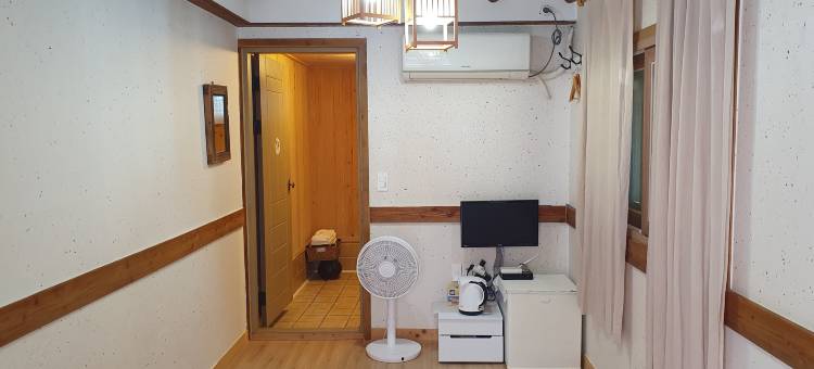 全州格里恩吉普韩屋住宿(Jeonju Geurieunjip Hanok Stay)图片