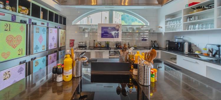 GRAND你的家，配有共享厨房和自助入住(Grand Your Home with Common Kitchens with Self Check-IN)图片