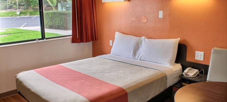 皮斯莫比奇6号汽车旅馆(Motel 6 Pismo Beach, CA)图片