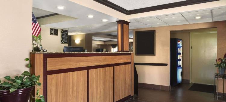 泰勒-底特律地区温德姆速8酒店(Super 8 by Wyndham Taylor/Detroit Area)图片