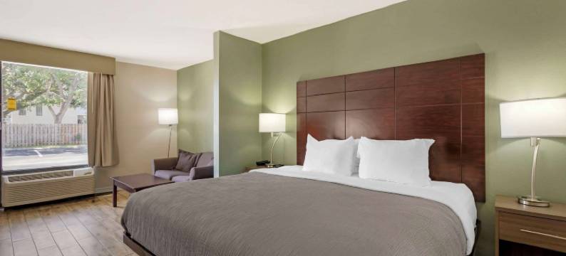 圣奥古斯丁海滩区品质酒店及套房(Quality Inn & Suites St Augustine Beach Area)图片