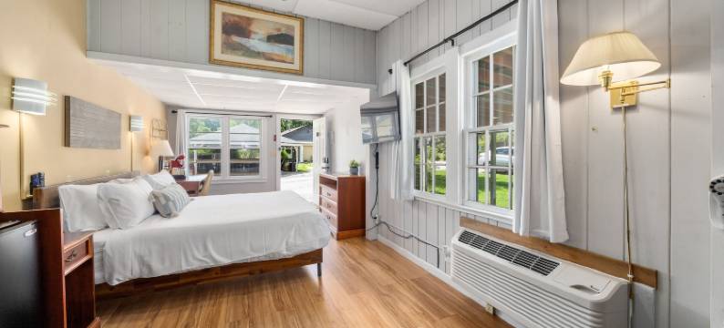 雪松木旅馆(CedarWood Inn)图片