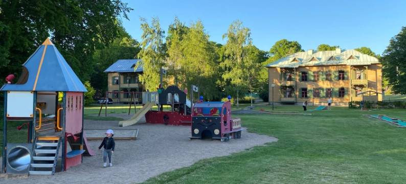 弗洛拉韦尔拉别墅酒店(Café Mandeltårtan B&B VillaFloraViola)图片