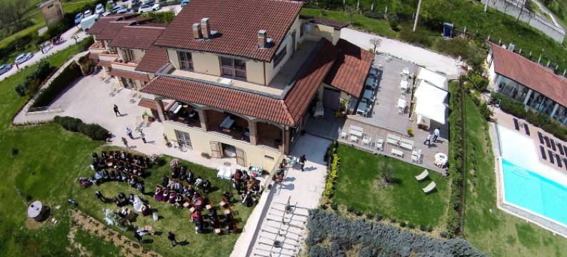 瑞莱斯科勒布诺酒店(Relais Colle Buono)图片