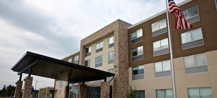 智选假日套房酒店奥斯威戈(Holiday Inn Express & Suites Oswego)图片