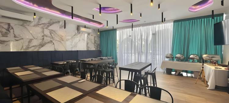 灯塔角酒店(Lighthouse Point Hotel)图片