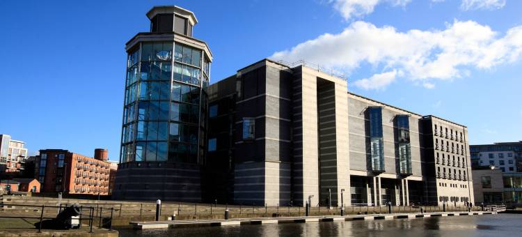 Holiday Inn 利兹 - 布里格豪斯(Holiday Inn LEEDS - BRIGHOUSE by IHG)图片