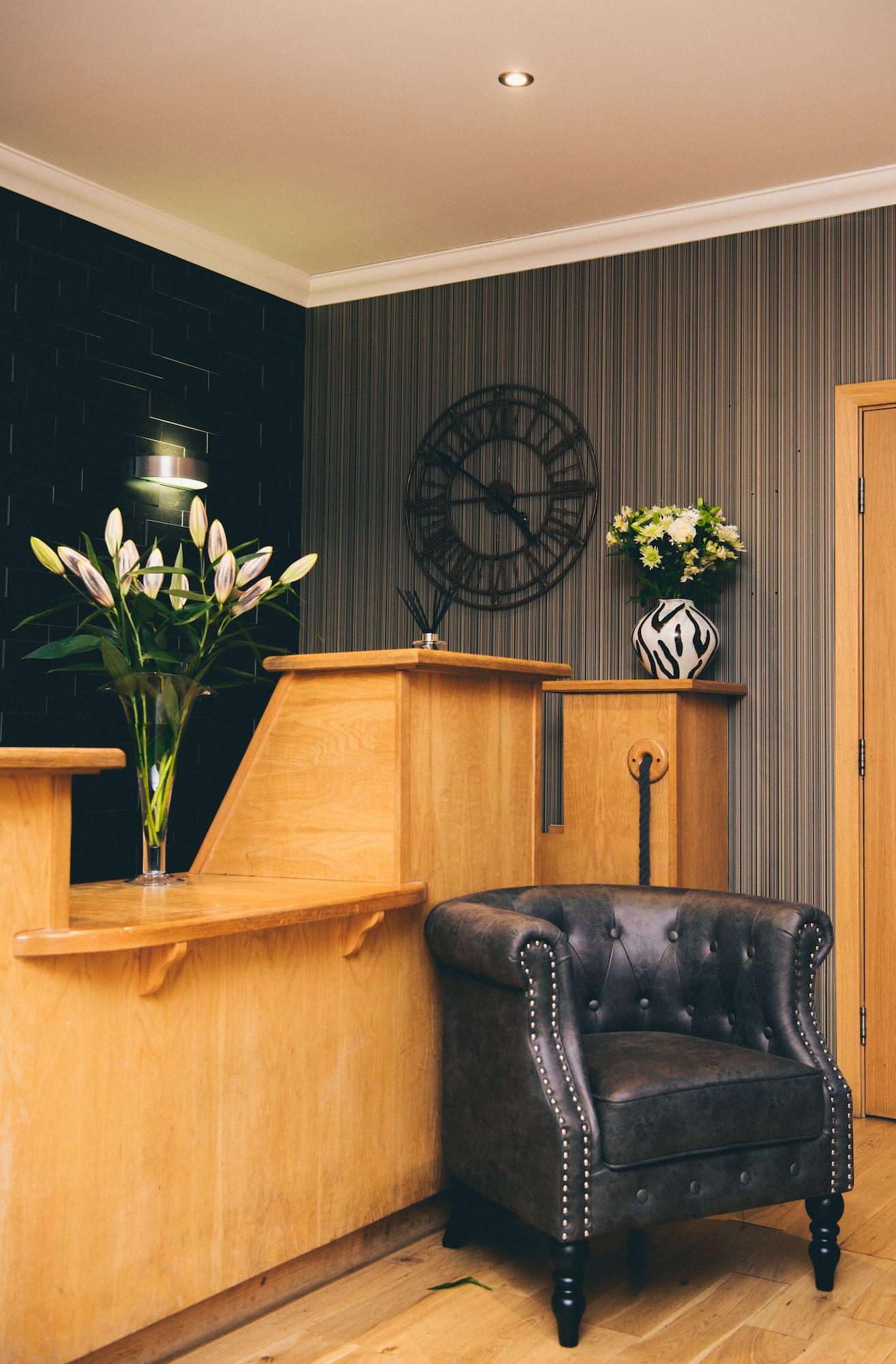 Nevis Bank Inn Over view