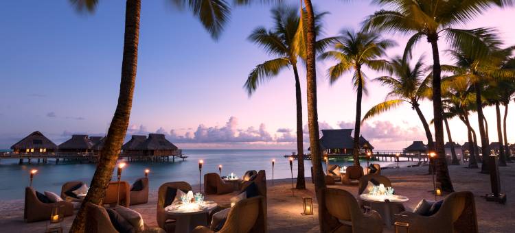 康莱德博拉博拉岛酒店(Conrad Bora Bora Nui)图片