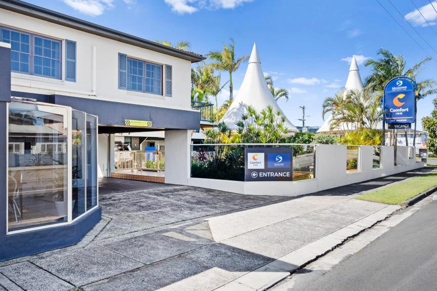 Comfort Inn All Seasons Hotel Overview