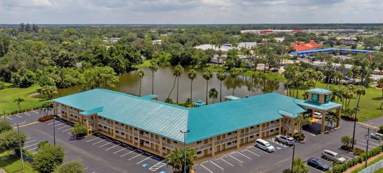 布雷登顿北I-75凯艺酒店(Quality Inn Bradenton North I-75)图片