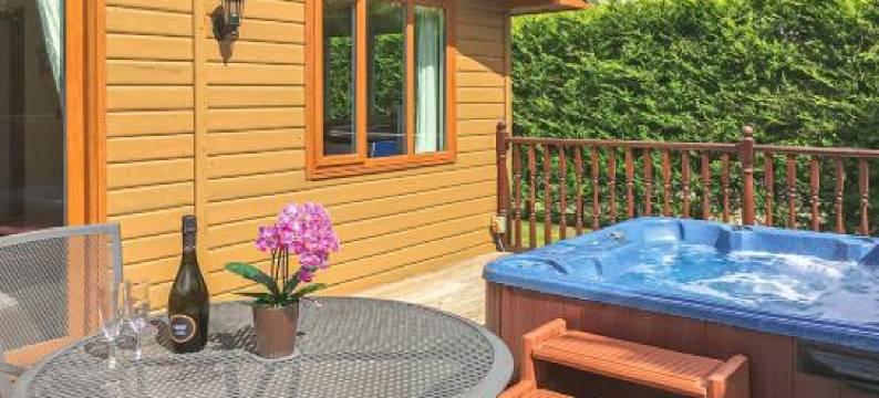 霍利布鲁克假日公园(Hollybrook Lodges)图片