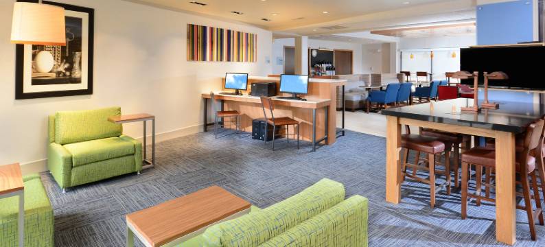 智选假日套房酒店三角研究园(Holiday Inn Express & Suites RALEIGH DURHAM AIRPORT AT RTP by IHG)图片