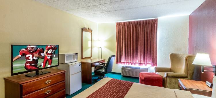 莫尔黑德红屋顶客栈(Red Roof Inn Morehead)图片