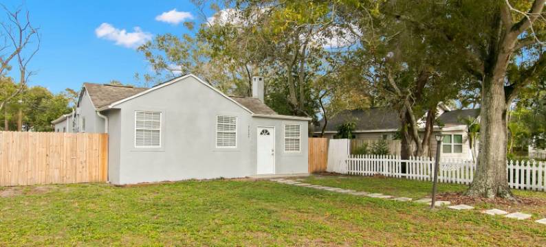 全新圣彼得堡度假屋，新装修，宠物友好(New St Pete Retreat - Newly Updated Pet Friendly)图片