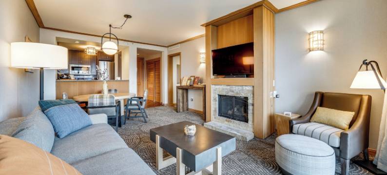 山景和泳池通道：克利艾伦公寓！(CLE Elum Condo with Pool Access and Mountain Views)图片