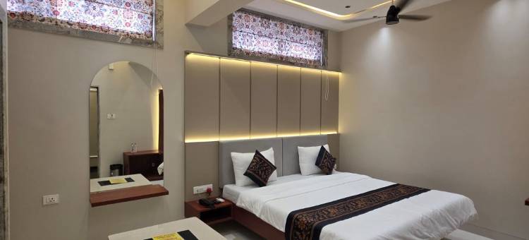 莫迪萨姆莱特酒店(Hotel Modi Samrat)图片