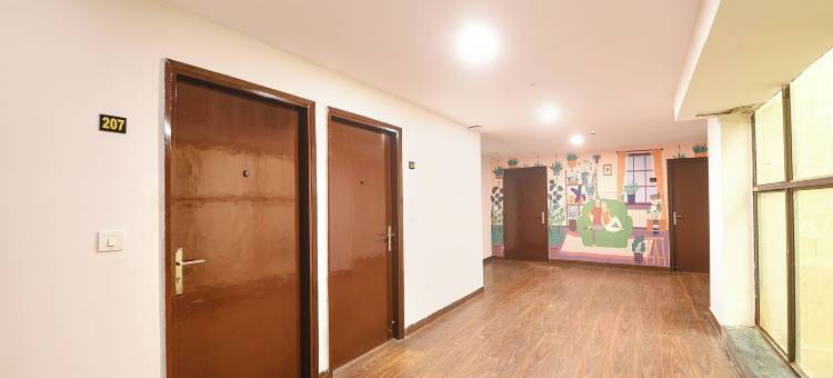 Fabhotel 新月(FabHotel Crescent)图片