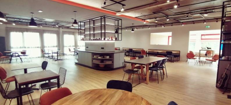 宜必思圣布里厄伊费尼亚克酒店(Ibis Saint Brieuc Yffiniac)图片